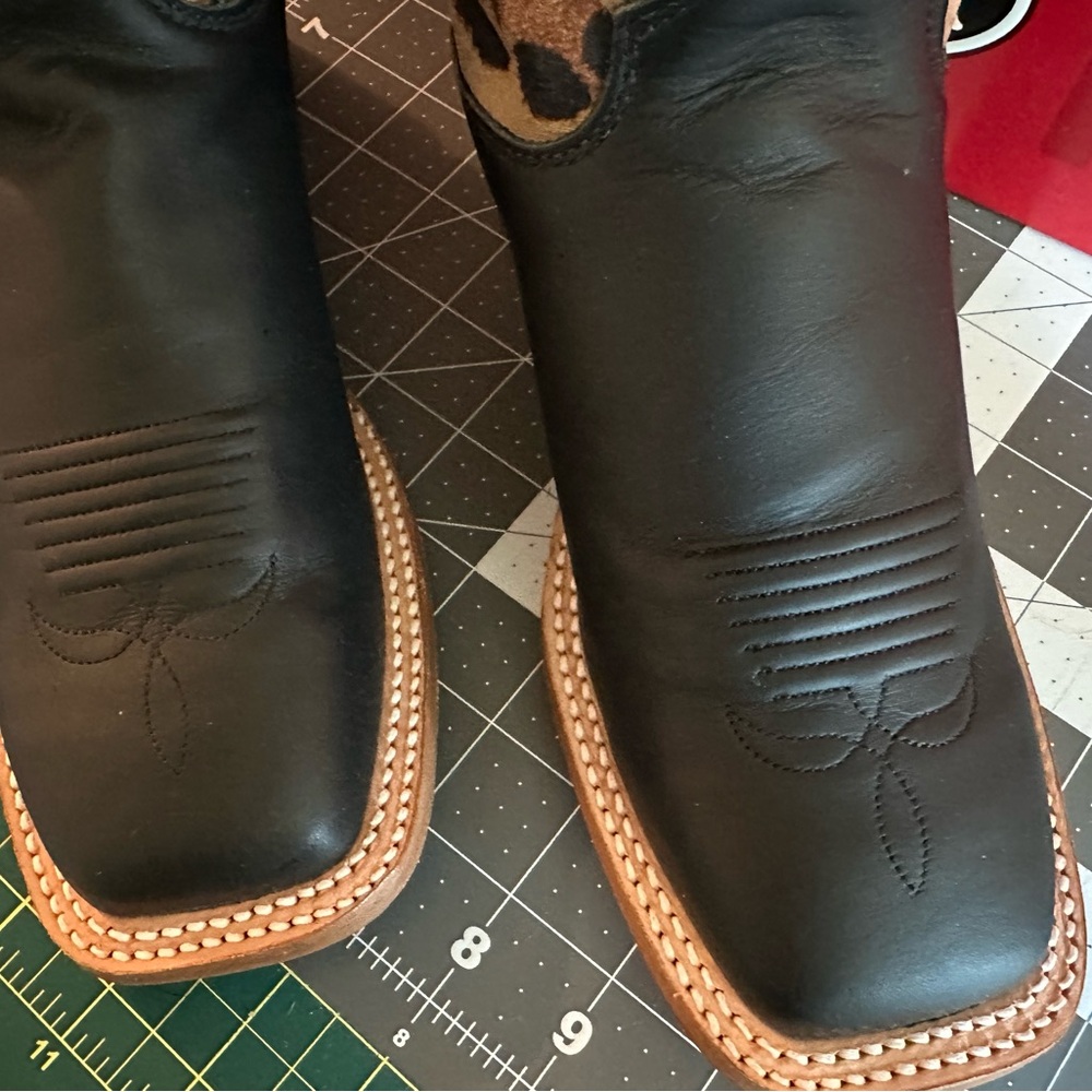 Justin Cowboy Boots Tan and Black Leather Cheetah 6.5B - Picture 8 of 10